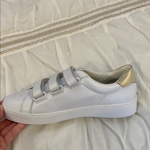 vionic velcro shoes